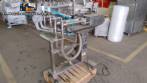 Semi-automatic pneumatic liquid filling machine with two nozzles
