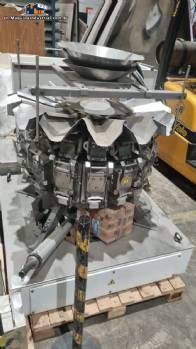 Multi-head vertical packaging machine with 3 seals bosch Ishida