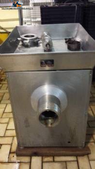 Industrial meat grinder Brasia�o