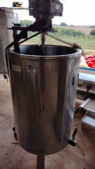 Stainless steel stirring tank 280 L