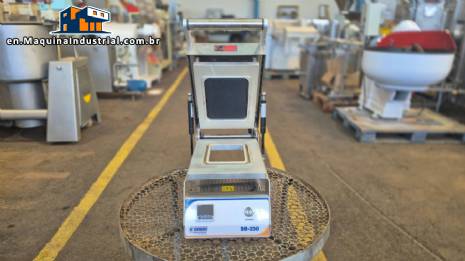 R. Bai�o SB-250 Tray Sealer