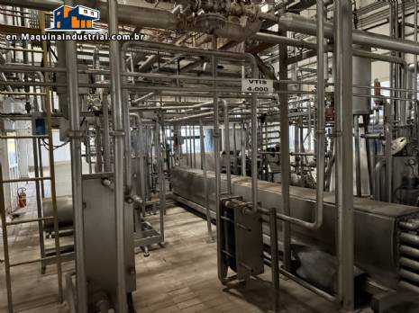 UHT VTIS Tetra Pak system for aseptic processing and sterilization of milk and dairy products, 4,000 liters/hour.