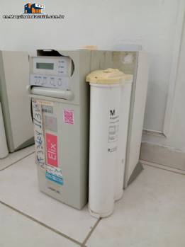 Laboratory water purification system Millipore Elix 10