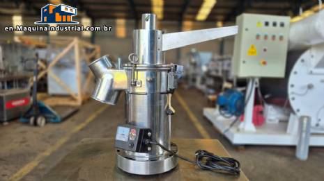 Benchtop hammer mill pulverizer/sugar grinder, 15 kg per hour.