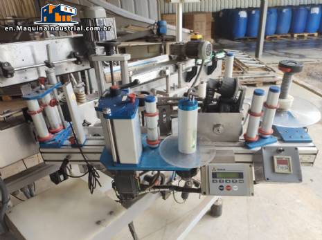 Labeling machine for flat and cylindrical bottles PE Latina