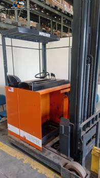 Retractable electric forklift Wagner