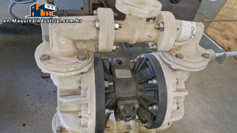 SANDPIPER pneumatic double diaphragm pump