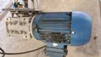 Inclined screw conveyor with stainless steel silo