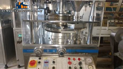 Rotary compressor for tablet production Riva