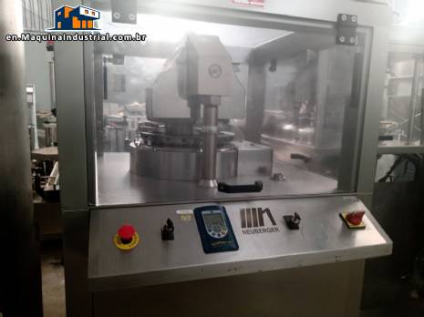 Rotary tablet compressor Neuberger