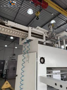 Tecnotok automatic vertical baling machine for 5kg packages.