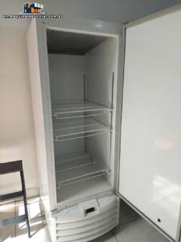 Liobras 500-liter ultra-high temperature biofreezer for laboratories -40°C Liobras 500-liter ultra-high temperature biofreezer for laboratories -40°C