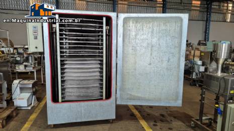 Prime Engenharia drying oven/dehydrator for dehydrating fruits and vegetables. Prime Engenharia drying oven/dehydrator for dehydrating fruits and vegetables.